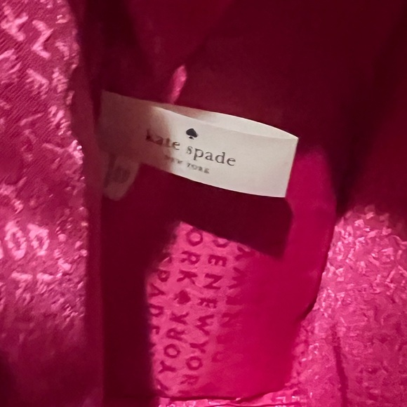NWOT Kate Spade Pink Heart Shaped Flirt Crossbody handbag with removable strap - Picture 10 of 14